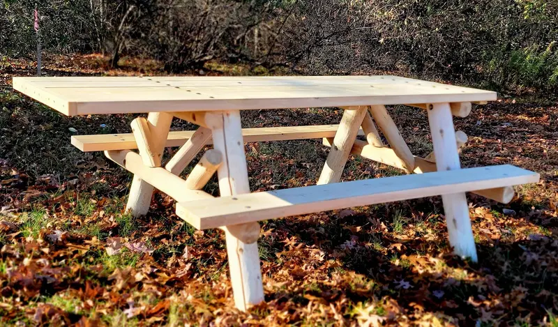 6-Foot ADA-Compliant Picnic Table for Public Areas