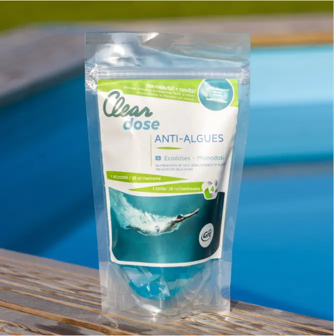 Algaecide Treatment for Clear Pool Water