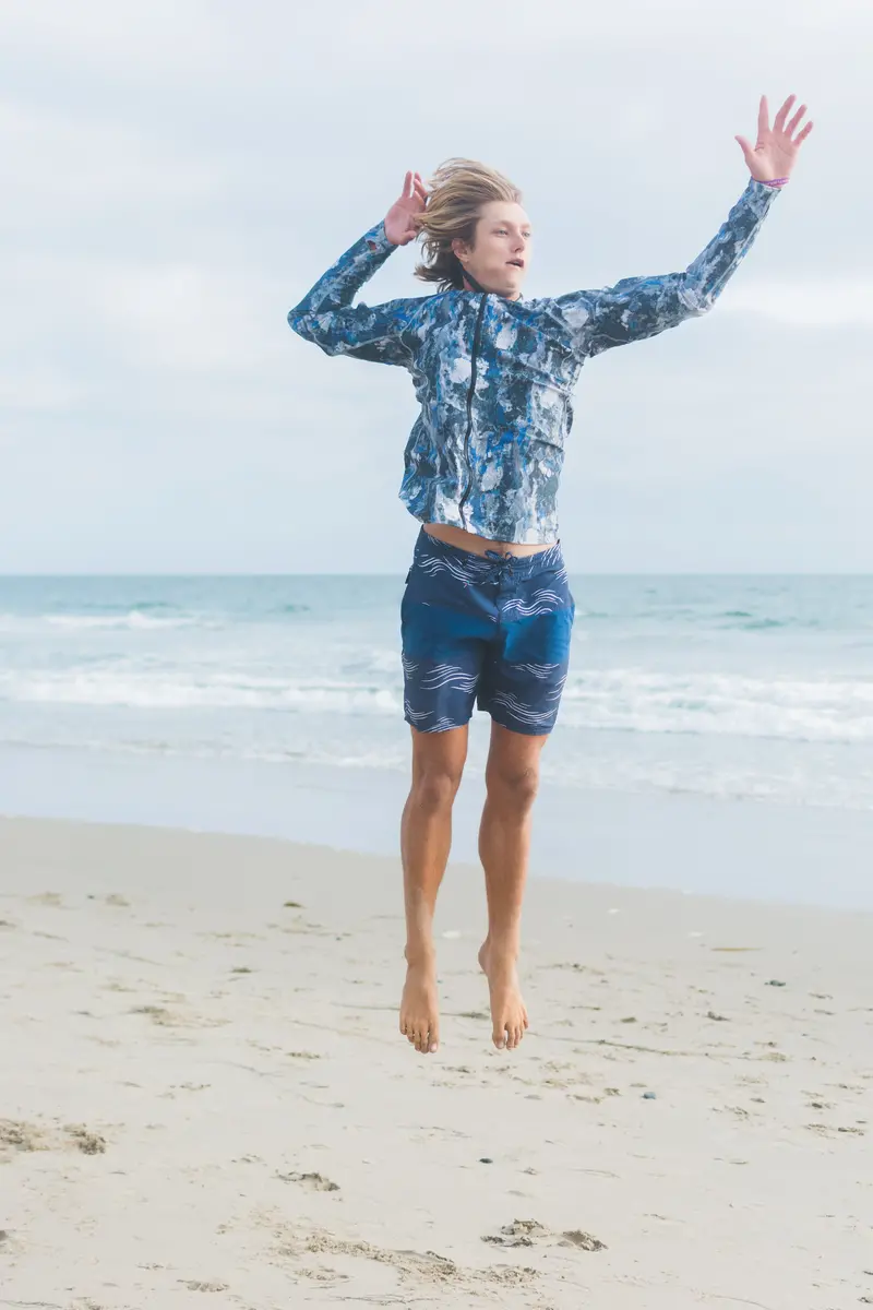 Blue Rock Men’s UV-Protective Zip Rash Guard Top