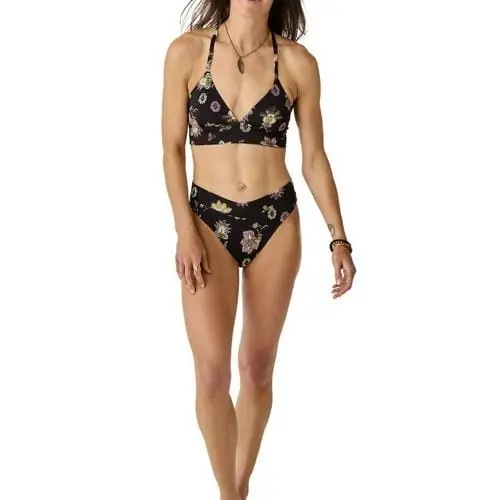 Carve Designs Dahlia Triangle Top – Women’s Sustainable Swimwear