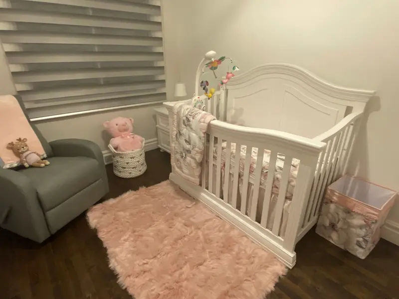 Gigi Convertible Crib in Sleek White
