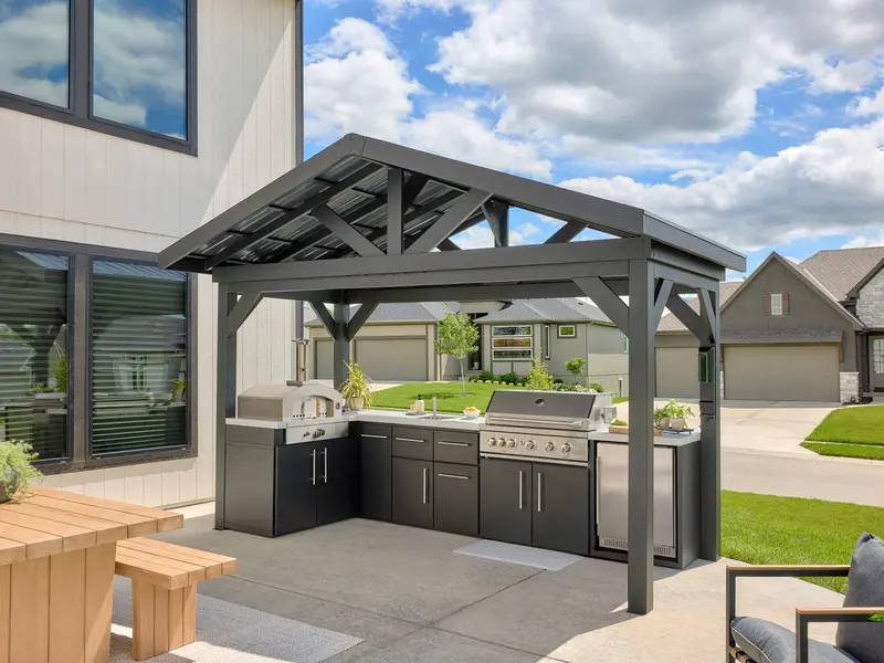 Lancaster L-Shaped Outdoor Kitchen with Grill & Pizza Oven