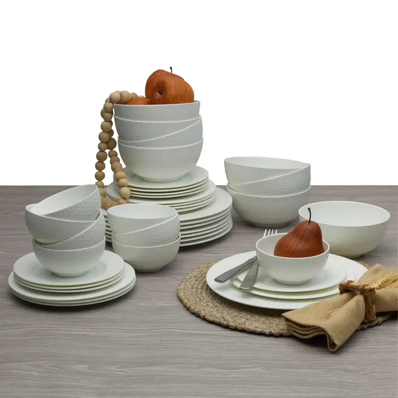 Lattice 40-Piece Bone China Dinnerware Collection