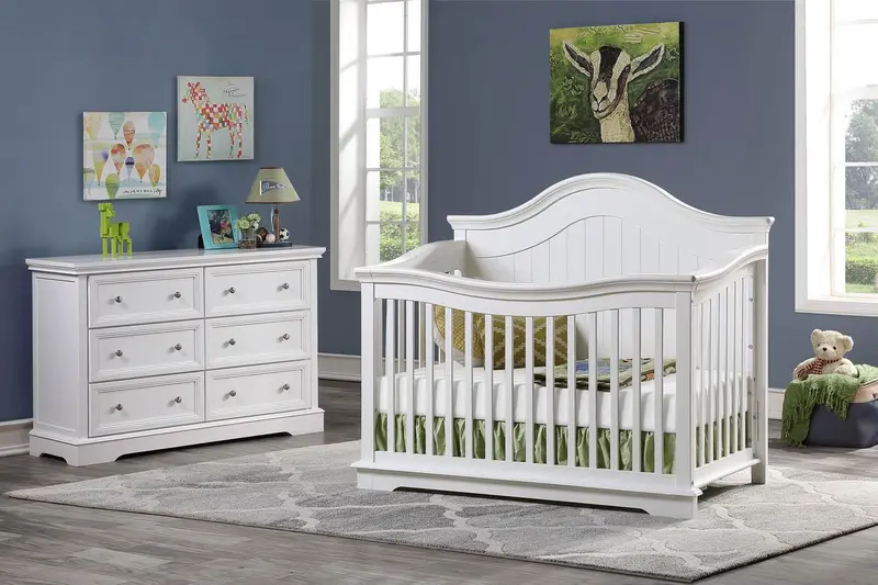 Lea II 2-Piece Nursery Collection – White Floor Sample