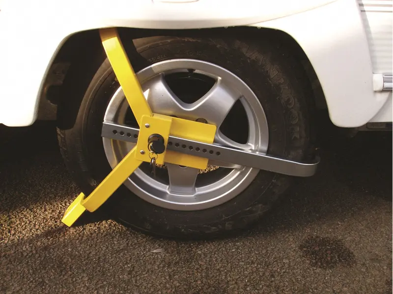 Milenco Lightweight Wheel Clamp – Portable Caravan and Motorhome Security Device