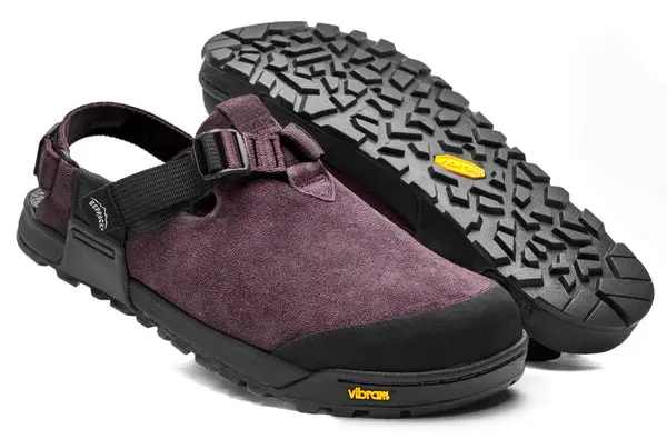 Mountain Clog – Leather-Suede Sandal in Deep Plum