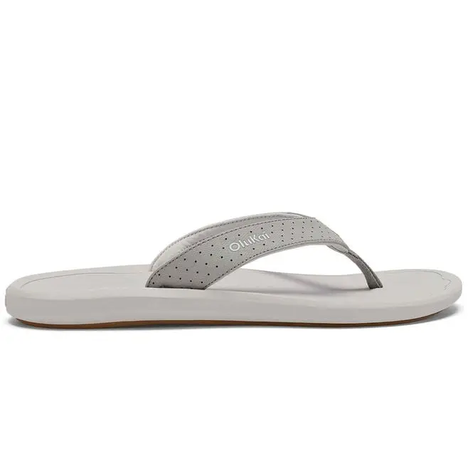 OluKai Ki’i Men’s Sandals – Ash & Sterling Metallic Accents