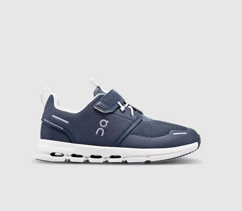 ON Kids Cloud Play Sneakers – Midnight & White