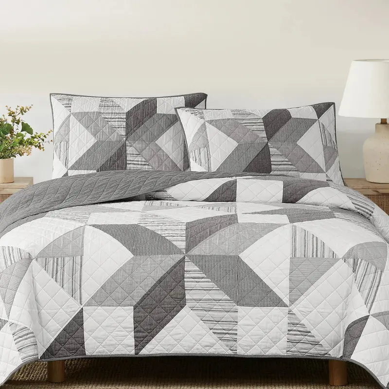 Origami Modern Patchwork 3-Piece Quilt Set – Geometric Artisan Design