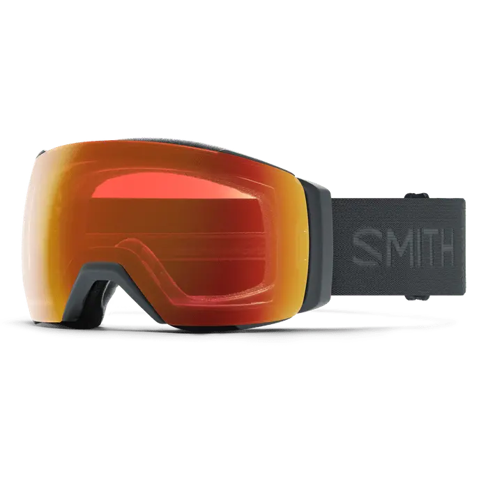 Smith I/O Mag XL Goggles – Black Frame with Everyday Red Mirror Lens