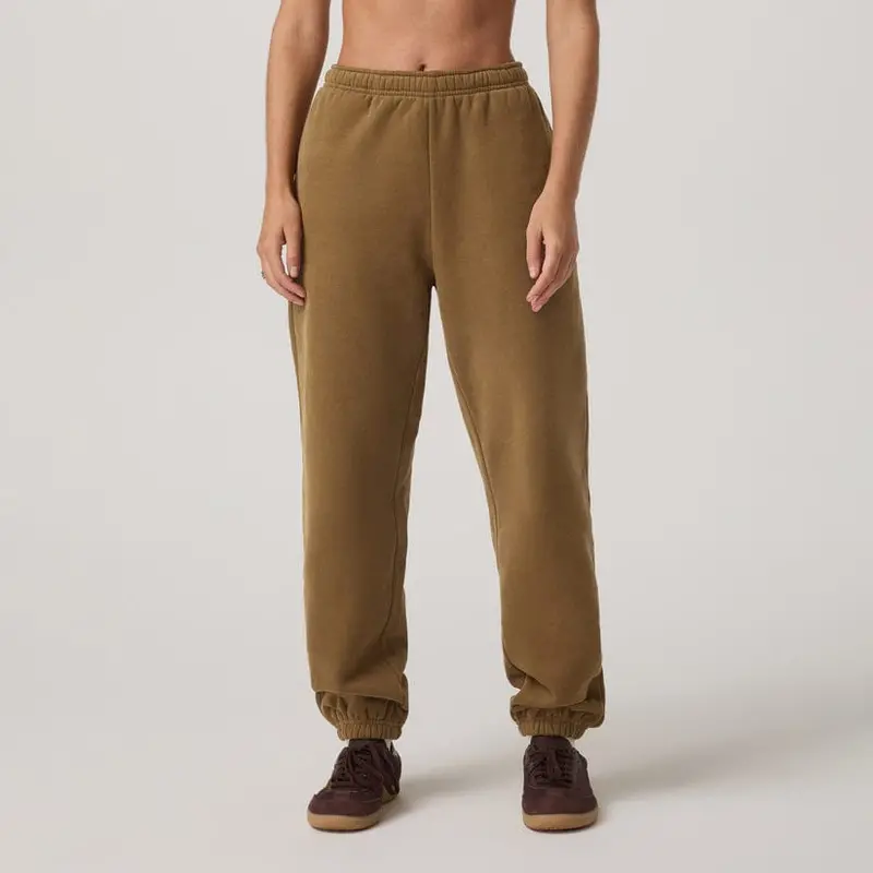 Vuori Women’s Rum-Colored Classic Restore Sweatpants